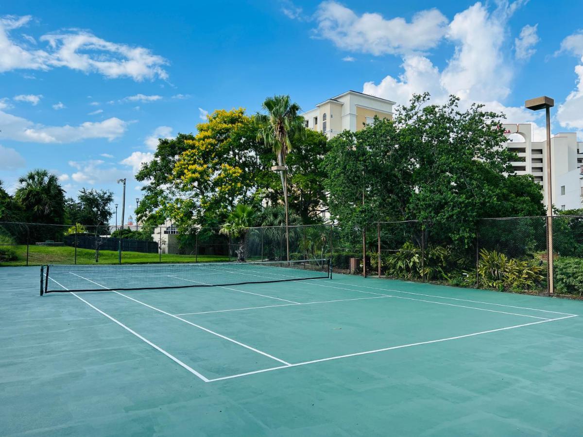 Spacious Close To Theme Parks *
